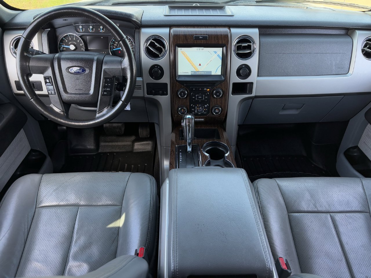 Used 2013 Ford F150 Lariat w/ Mid Equipment Group RWD image 12