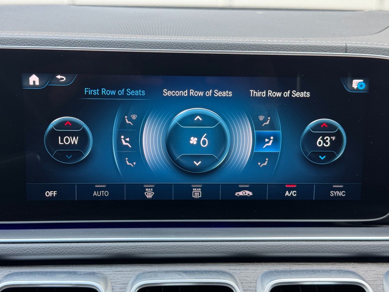 Used 2022 Mercedes-Benz GLS 450 4MATIC w/ Warmth & Comfort Package image 32