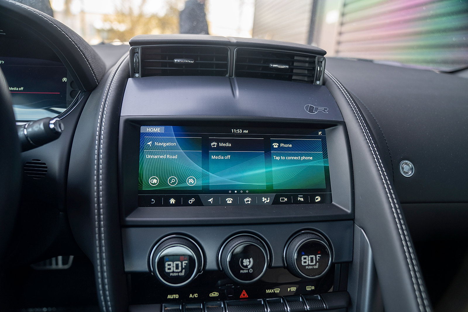 Used 2022 Jaguar F-TYPE R image 10