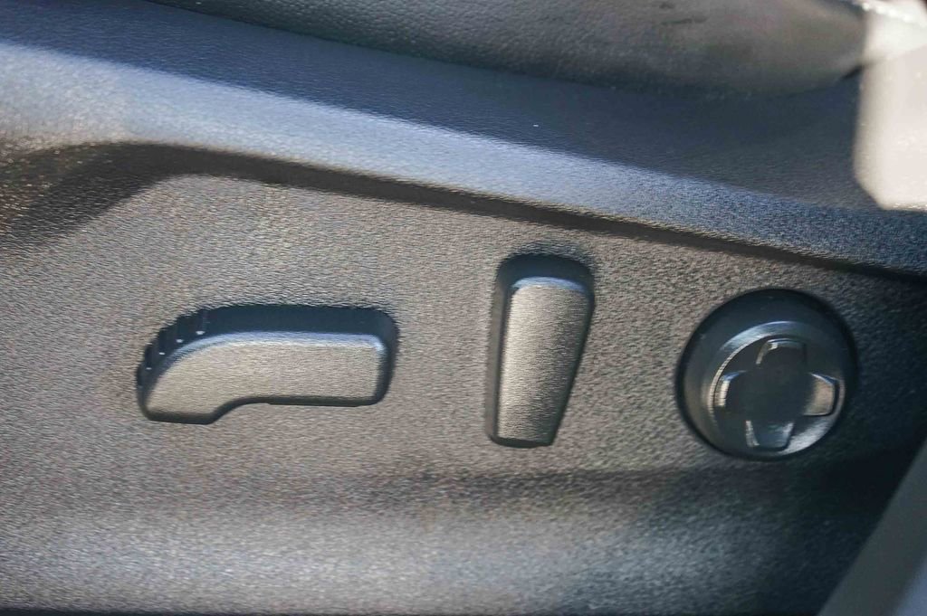 Certified 2024 Subaru Ascent Limited w/ Technology Package image 25