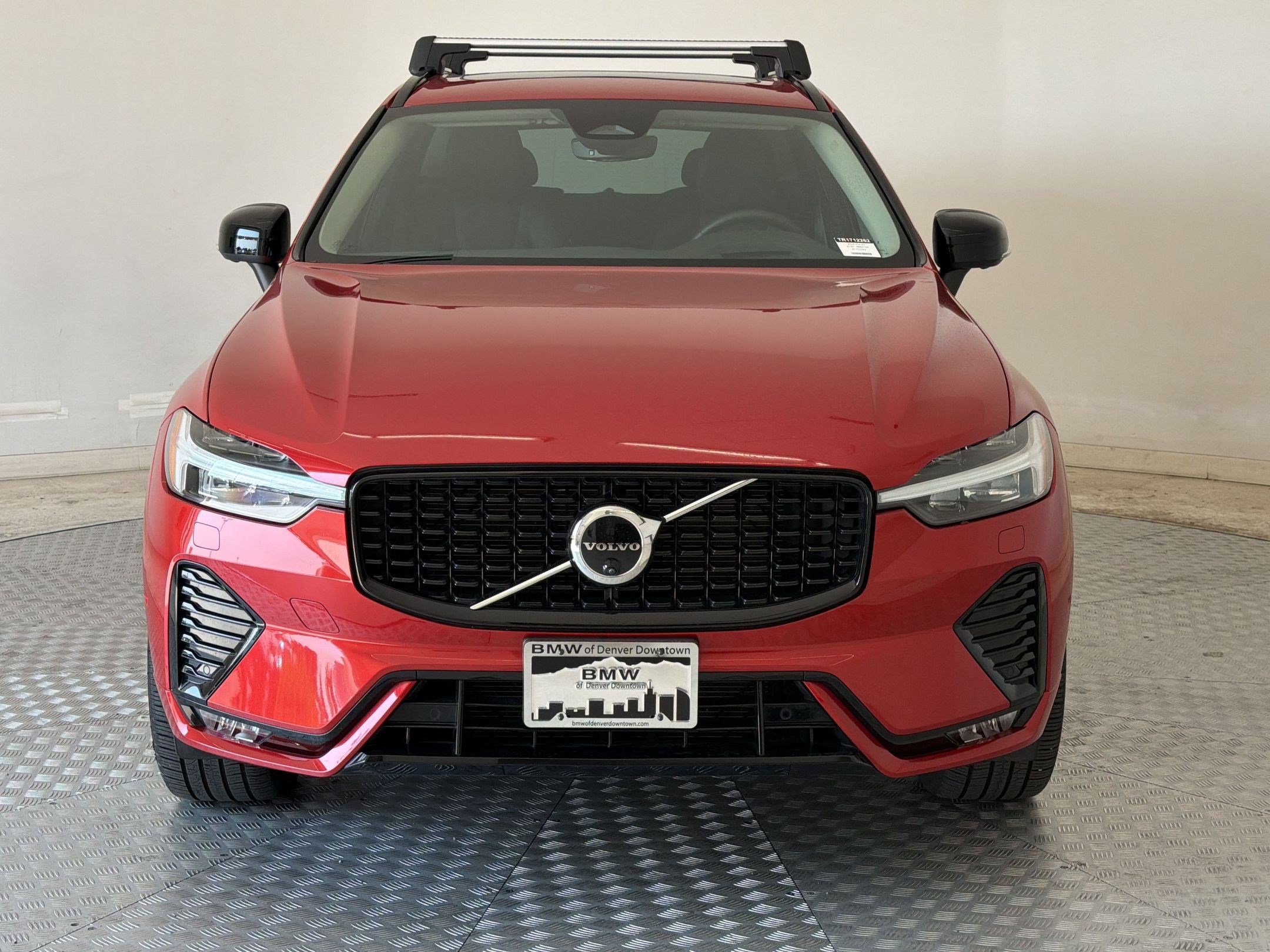 Used 2024 Volvo XC60 B5 Ultimate w/ Protection Package Premier AWD/4WD image 6