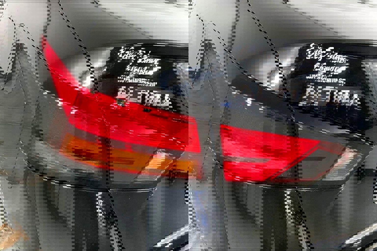 Used 2025 Nissan Altima 2.5 SV image 27