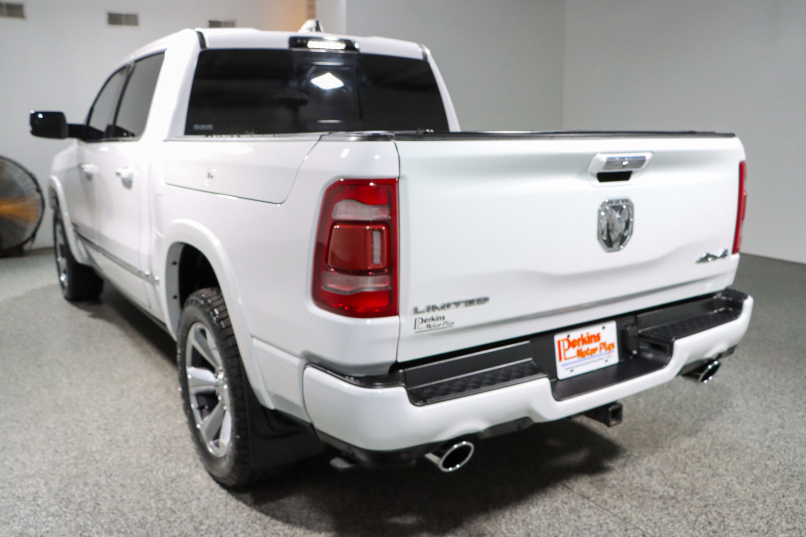 Used 2021 RAM 1500 Limited AWD/4WD image 9