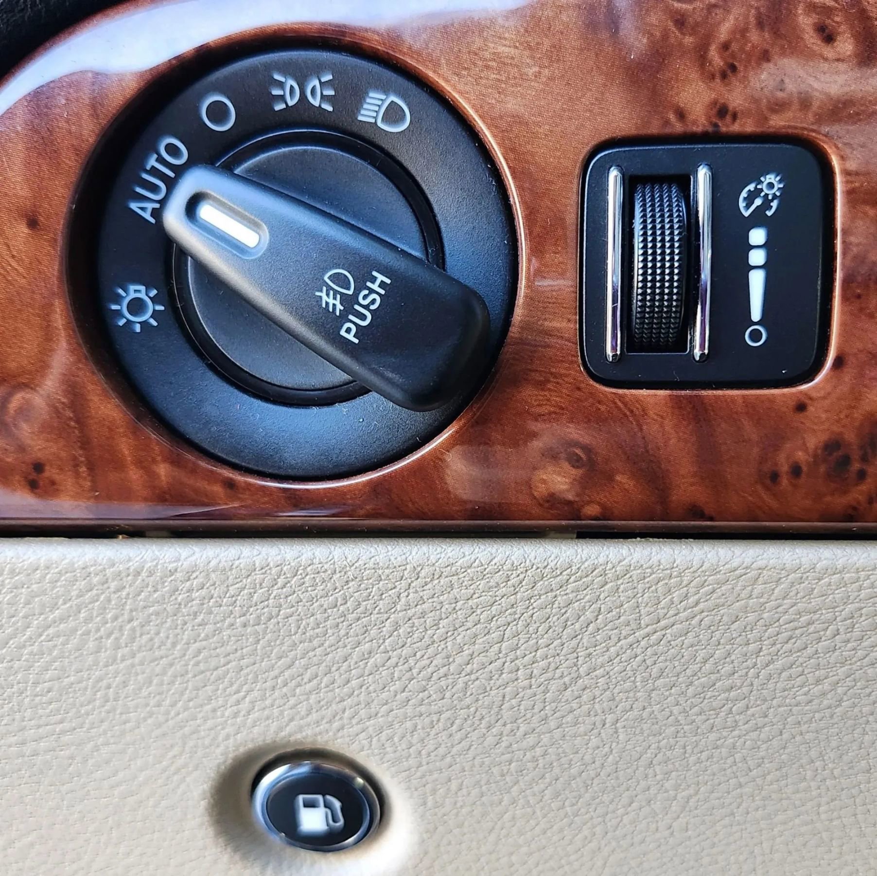 Used 2014 Dodge Durango Citadel image 25