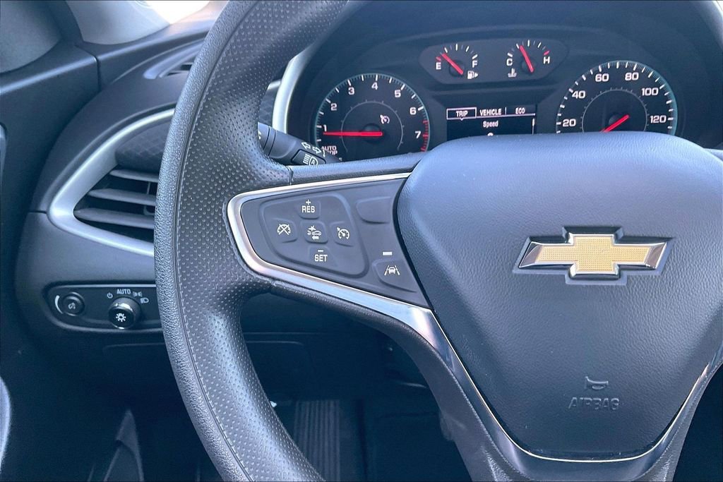 Used 2024 Chevrolet Malibu LT image 11