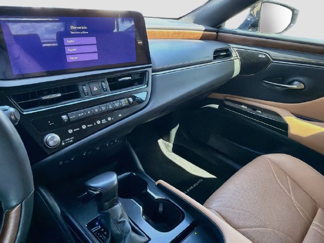 Used 2024 Lexus ES 350 Ultra Luxury w/ Accessory Package (Z2) FWD image 27