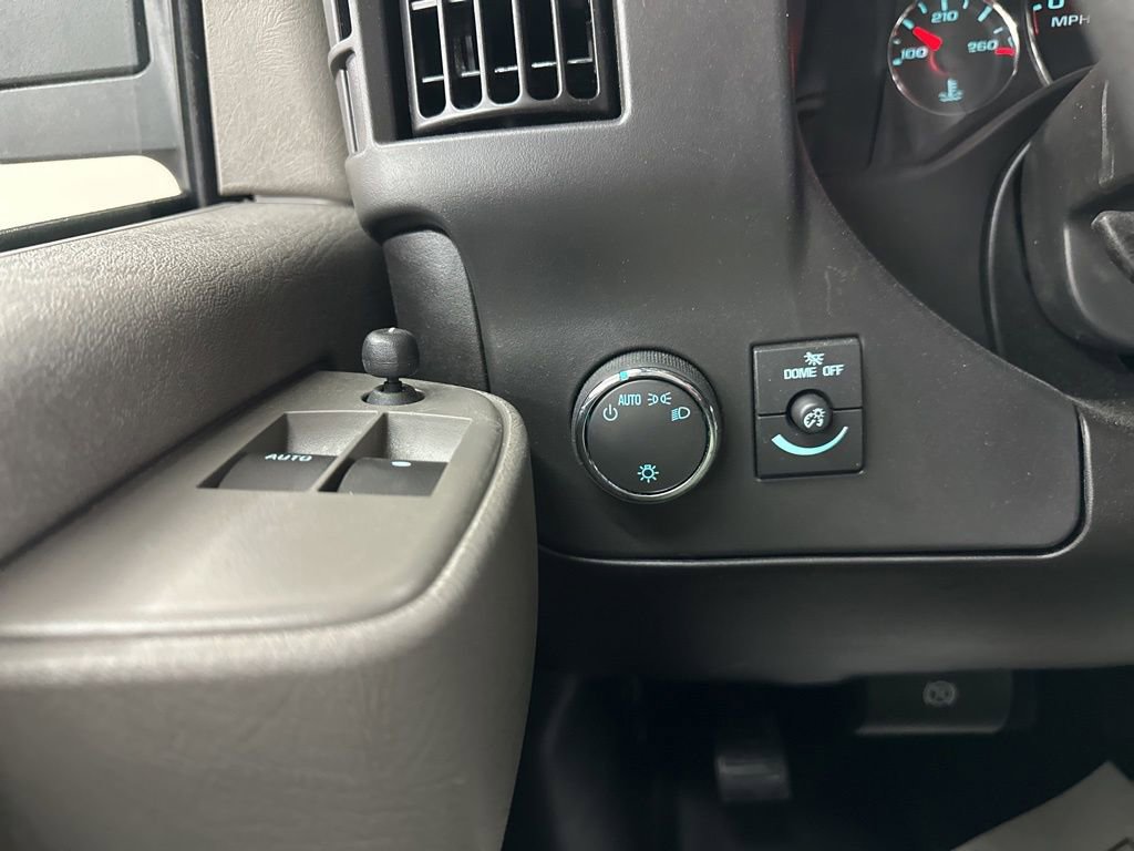 New 2026 GMC Savana 2500 w/ Driver Convenience Package RWD image 41