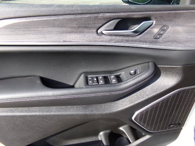 Used 2024 Jeep Grand Cherokee Limited 4xe image 6