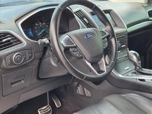 Used 2016 Ford Edge Sport w/ Equipment Group 401A AWD/4WD image 9