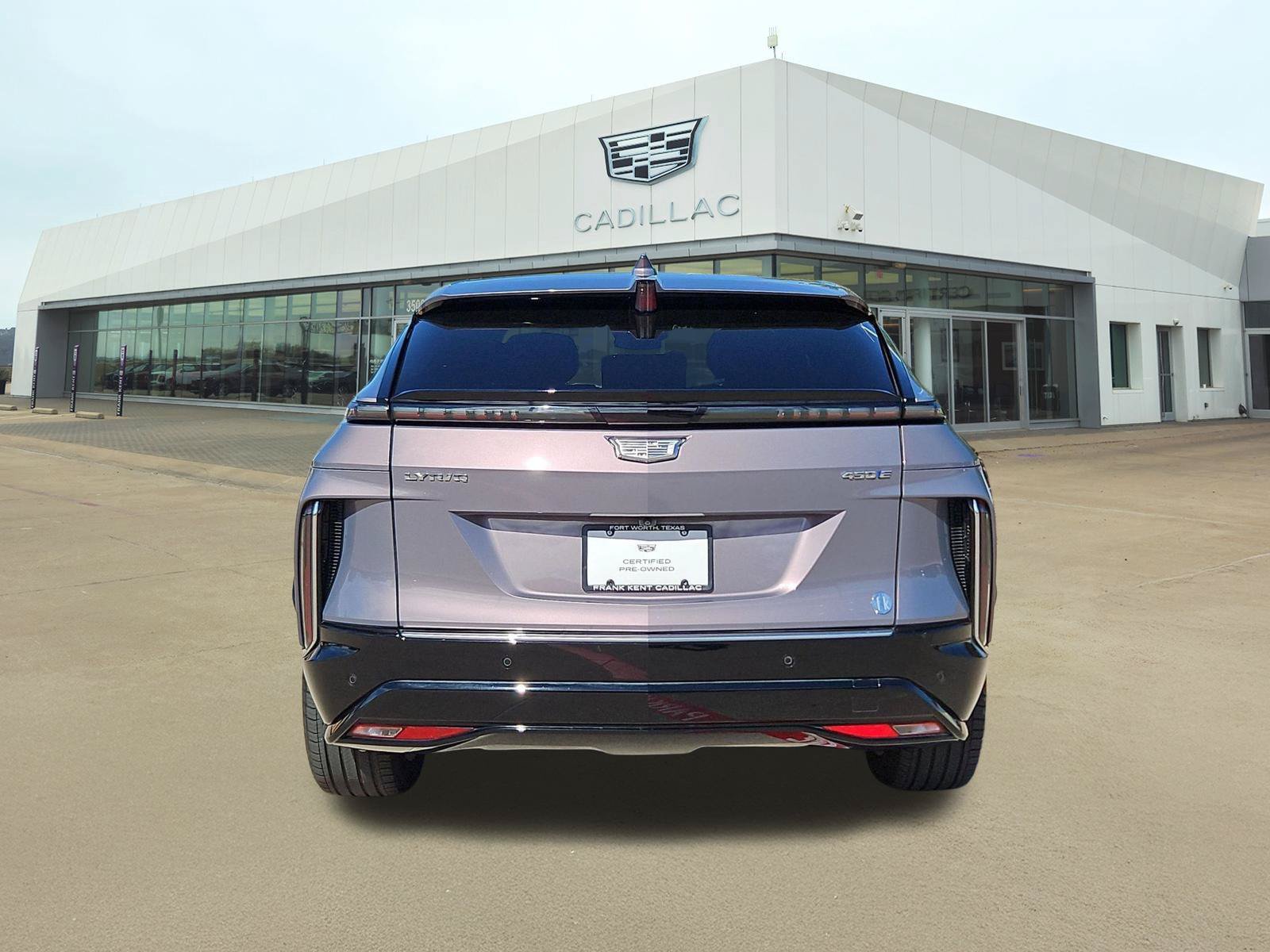 Used 2024 Cadillac Lyriq Luxury RWD image 5