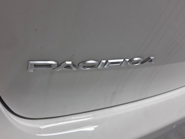 New 2026 Chrysler Pacifica Pinnacle image 12