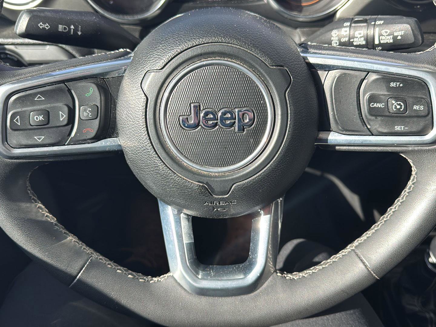 Used 2023 Jeep Wrangler Sahara image 14