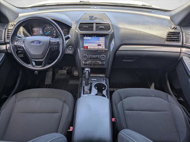 Used 2019 Ford Explorer XLT w/ Equipment Group 201A AWD/4WD image 17