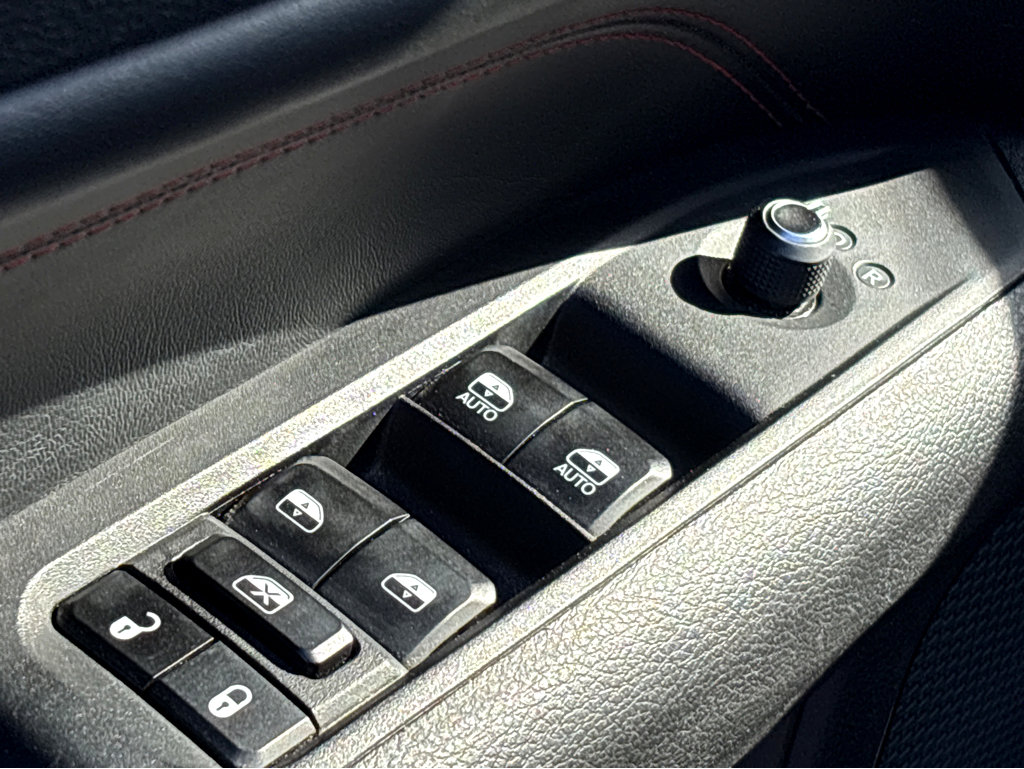 Used 2023 Jeep Compass Trailhawk image 17