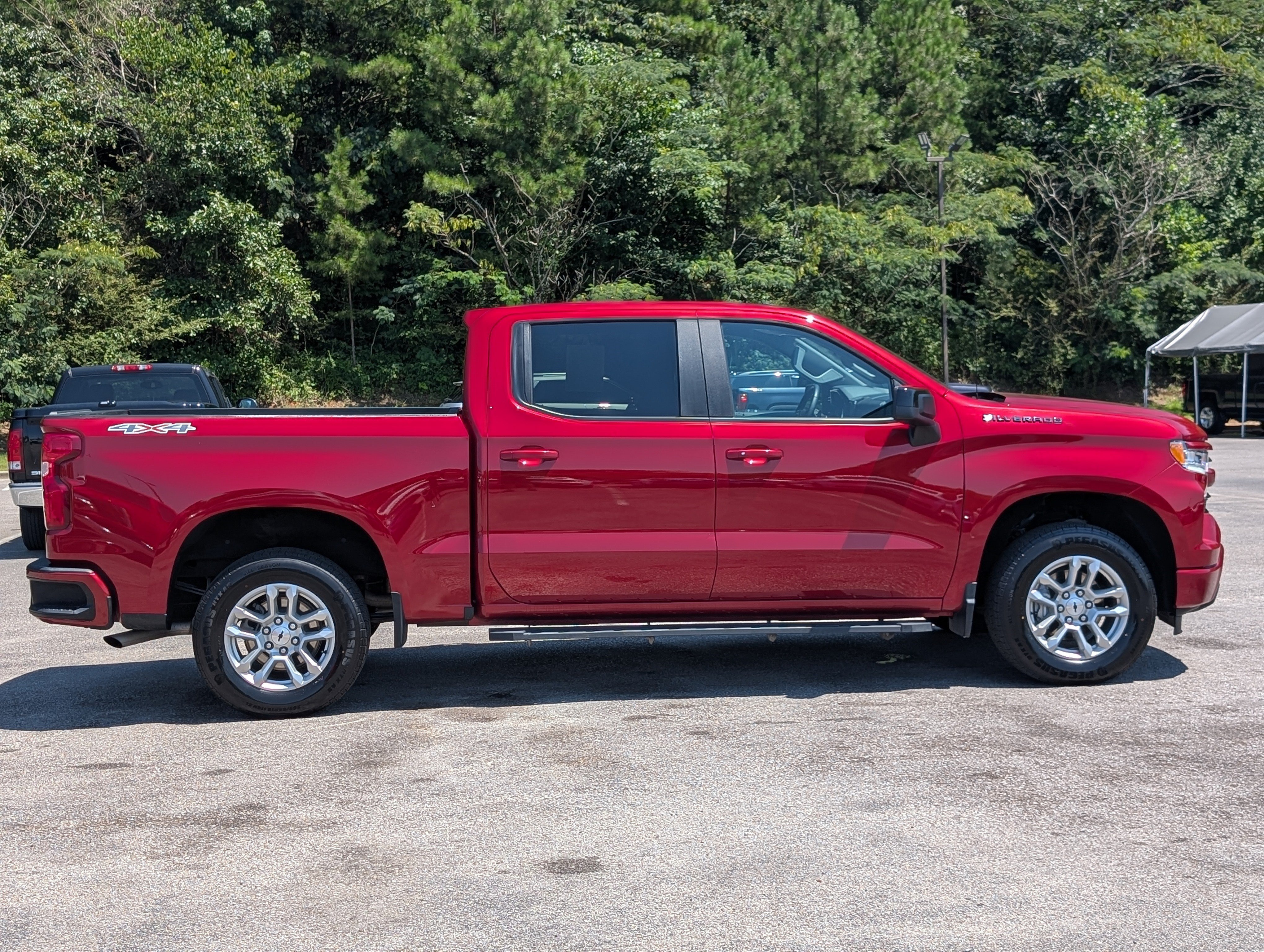Used 2024 Chevrolet Silverado 1500 RST w/ Protection Package AWD/4WD image 10