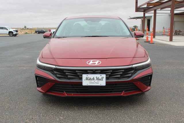 Used 2024 Hyundai Elantra Limited FWD image 9