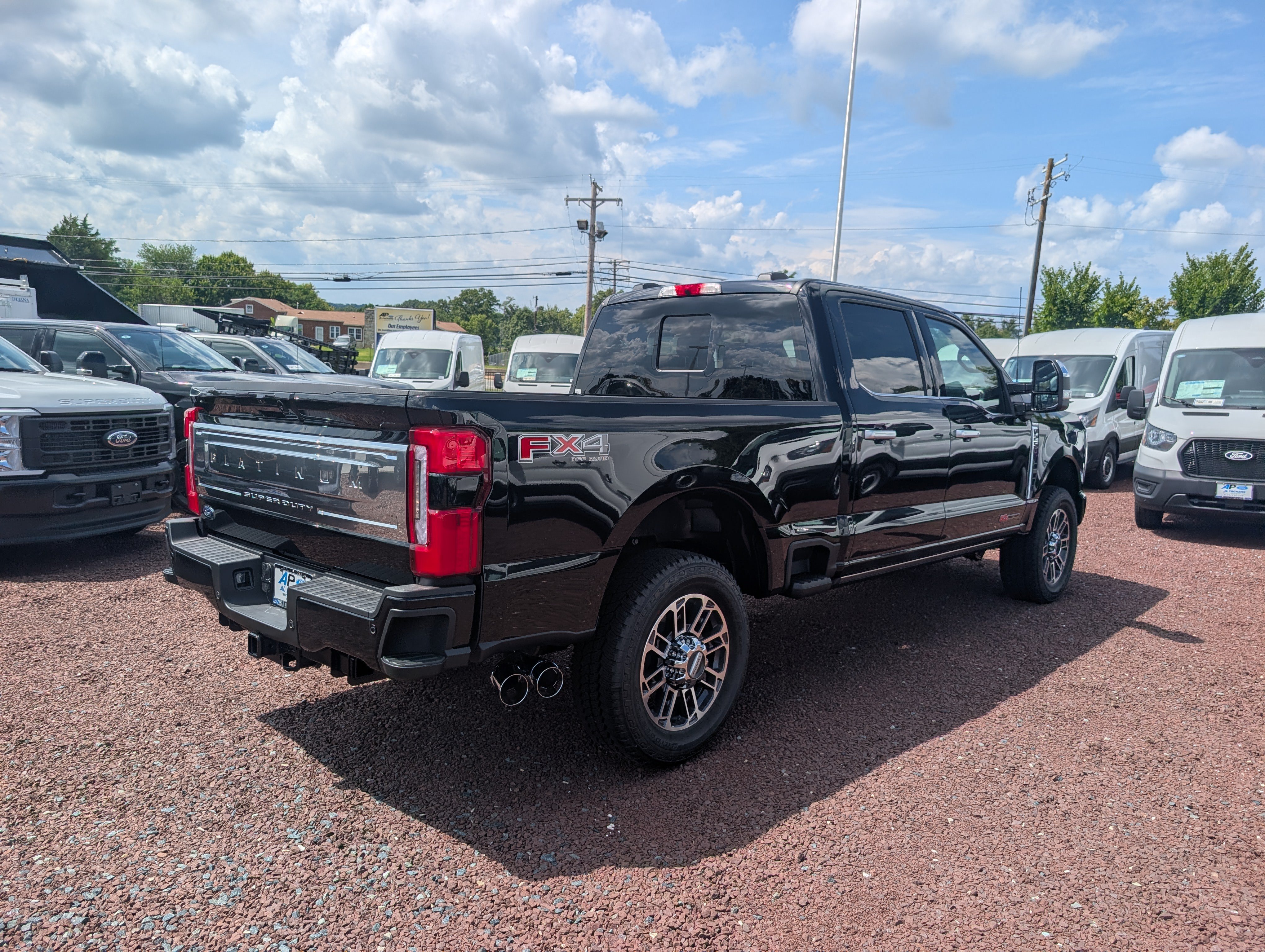 New 2026 Ford F250 Platinum w/ Platinum Plus Package AWD/4WD image 2