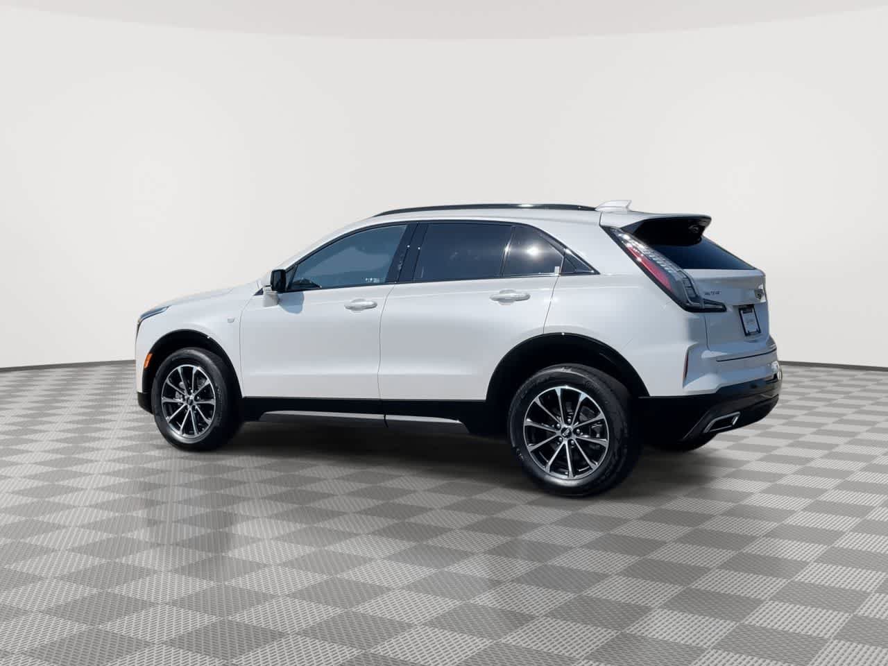 Certified 2024 Cadillac XT4 Sport FWD image 6