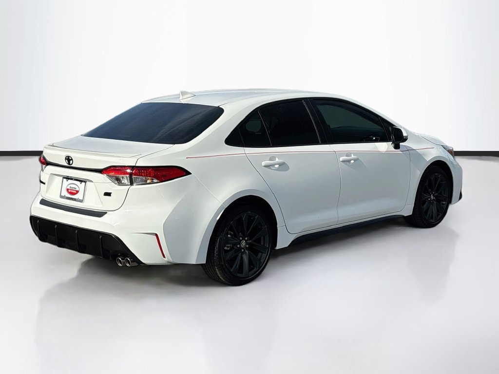 Certified 2025 Toyota Corolla SE FWD image 5