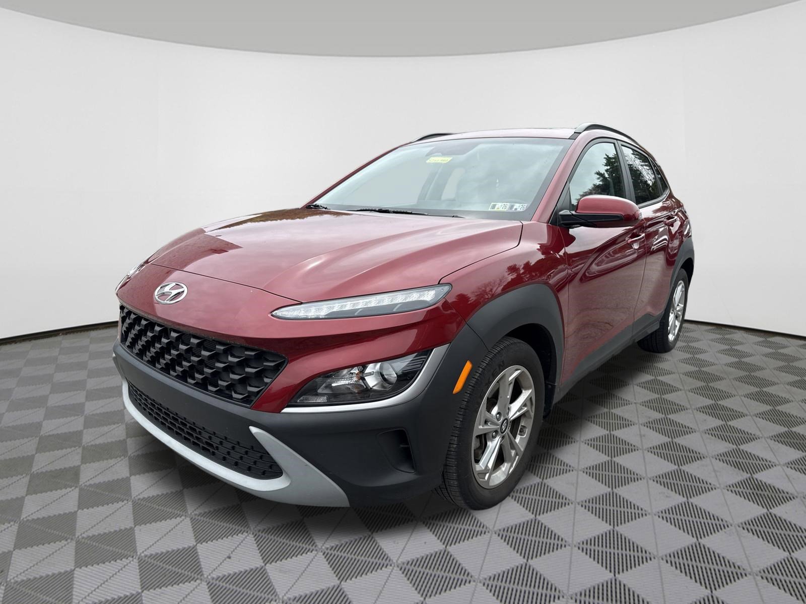 Certified 2023 Hyundai Kona SEL w/ Convenience Package AWD/4WD image 3