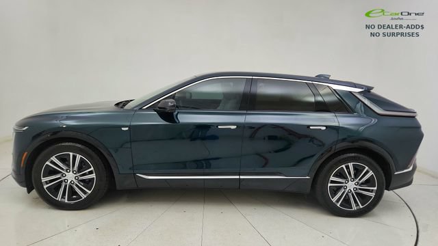 Used 2024 Cadillac Lyriq Luxury RWD image 10