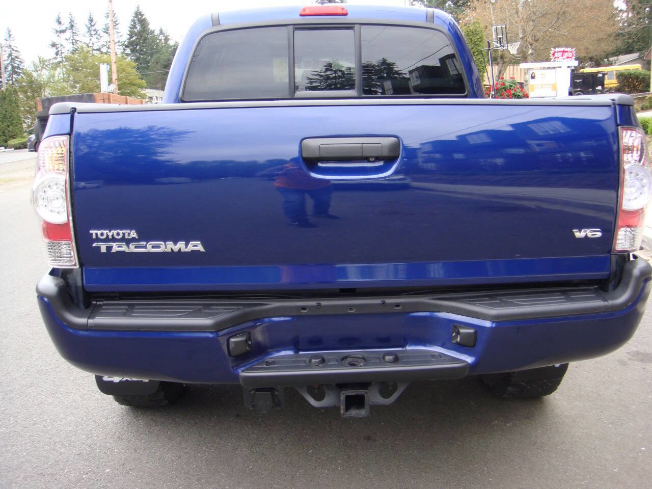Used 2015 Toyota Tacoma 4x4 Double Cab w/ TRD Sport Package image 10