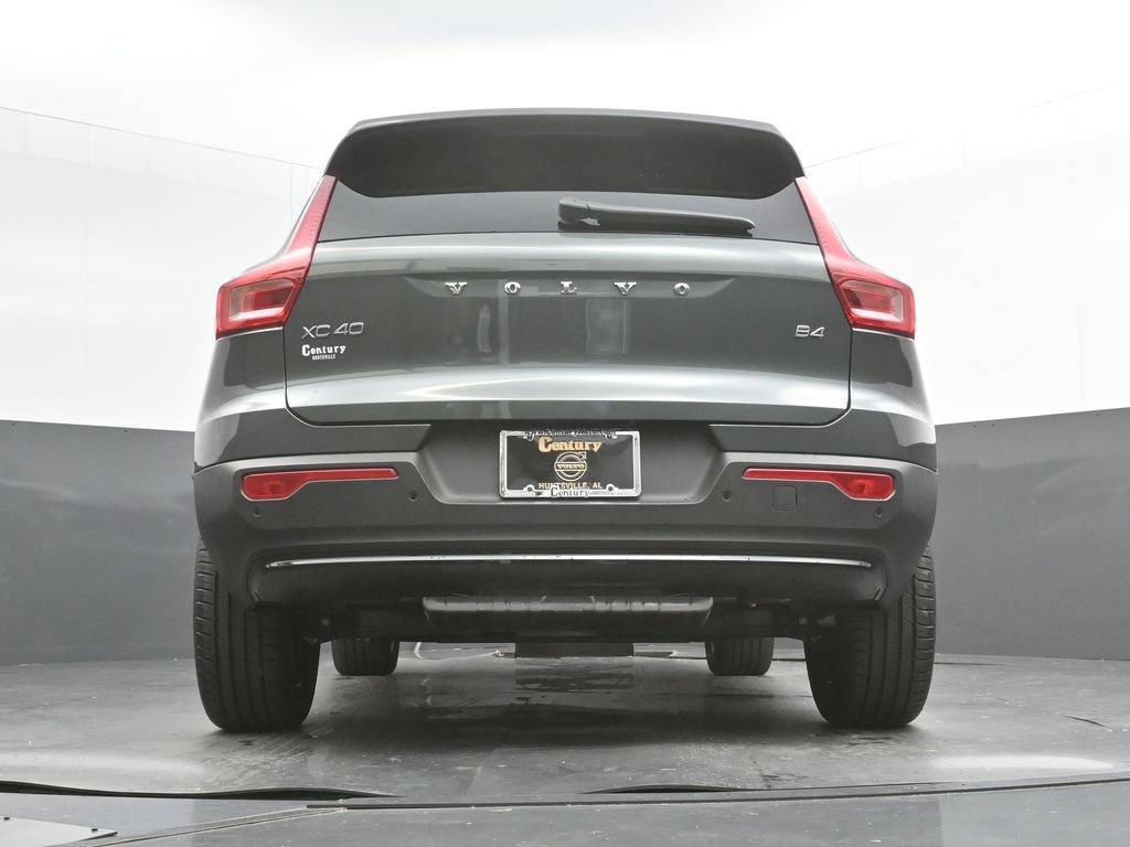 New 2026 Volvo XC40 B4 Core w/ Protection Package Premier FWD image 34