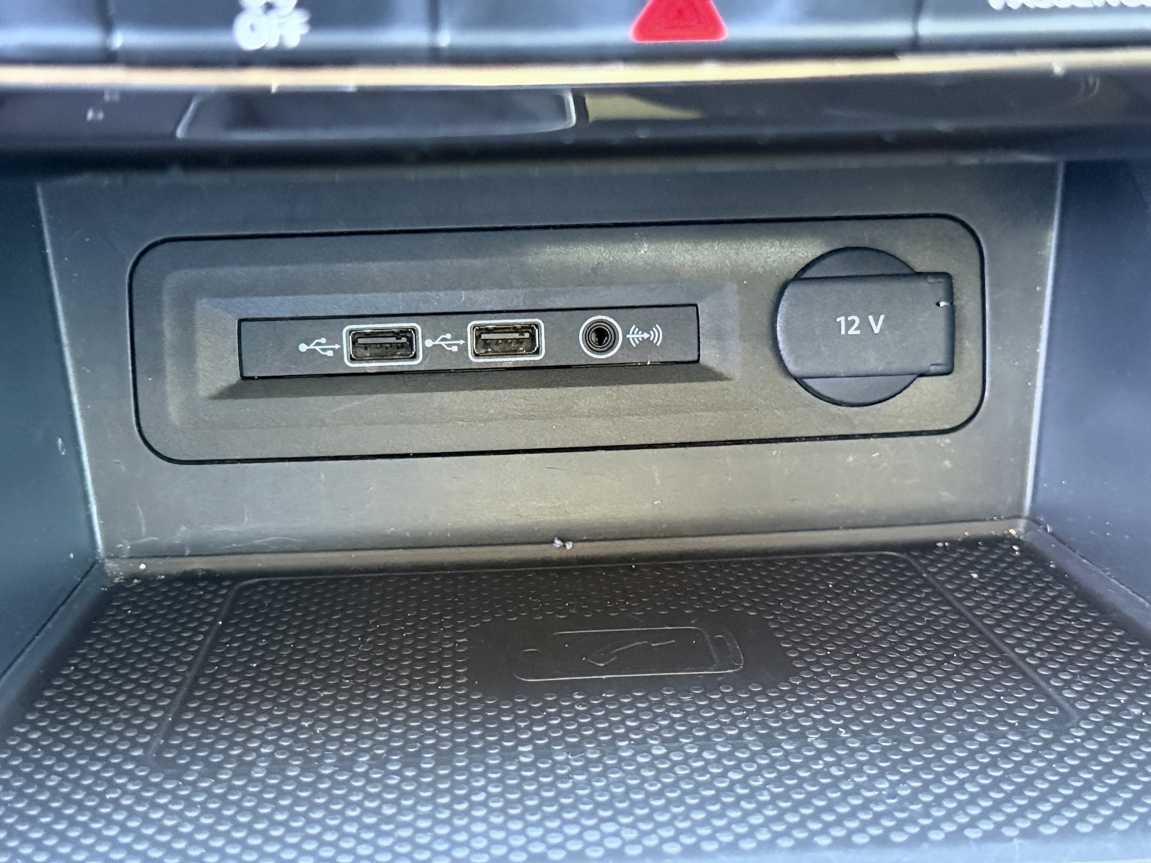 Used 2021 Volkswagen Atlas SEL Premium image 21