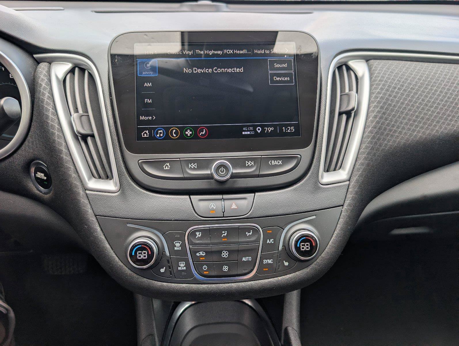 Used 2025 Chevrolet Malibu LT FWD image 16
