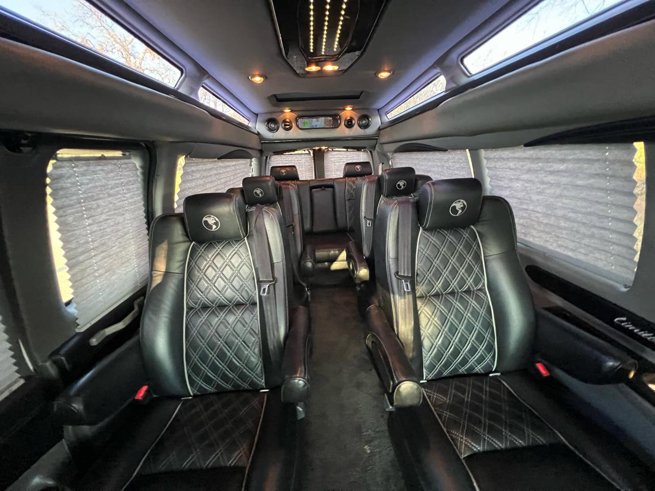 Used 2019 GMC Savana 2500 Extended w/ Enhanced Convenience Package image 53