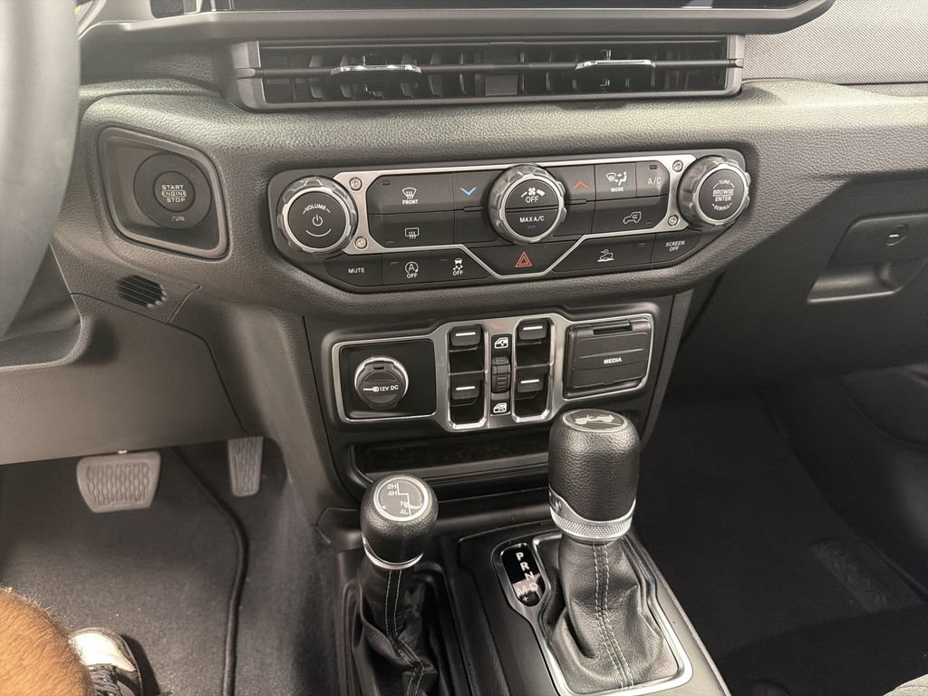 Certified 2024 Jeep Wrangler Unlimited Sport AWD/4WD image 25