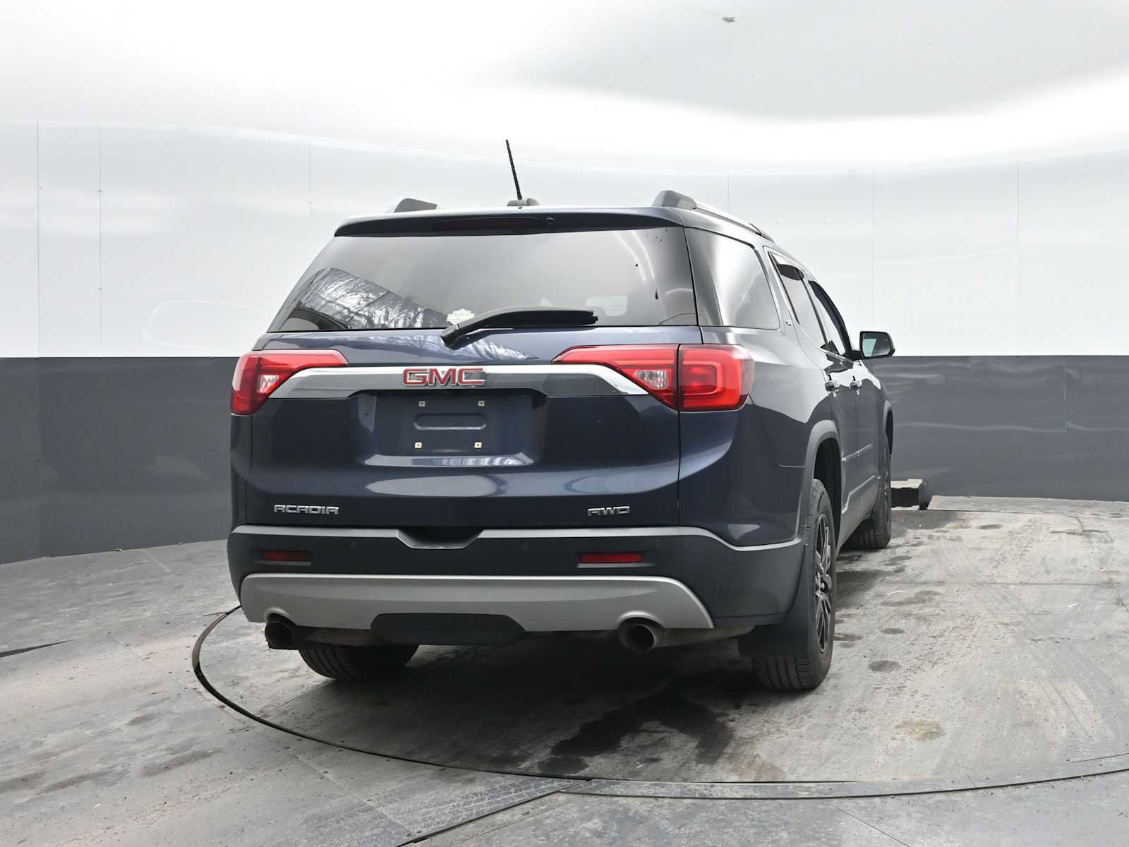 Used 2019 GMC Acadia SLT image 8