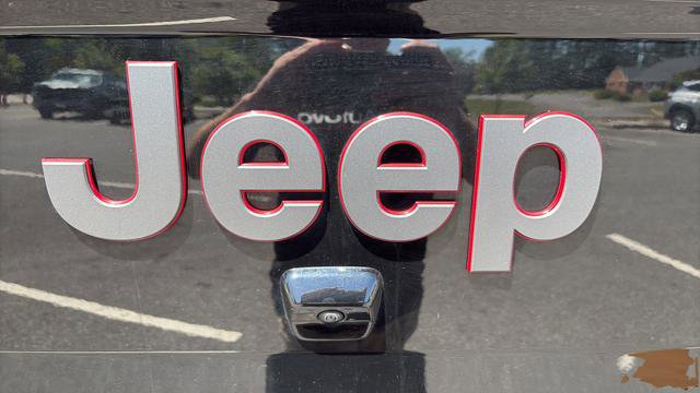 Used 2022 Jeep Gladiator Rubicon w/ Trailer Tow Package AWD/4WD image 29