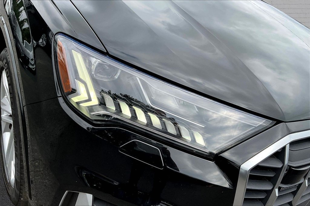 Used 2023 Audi Q7 3.0T Premium w/ Convenience Package AWD/4WD image 28