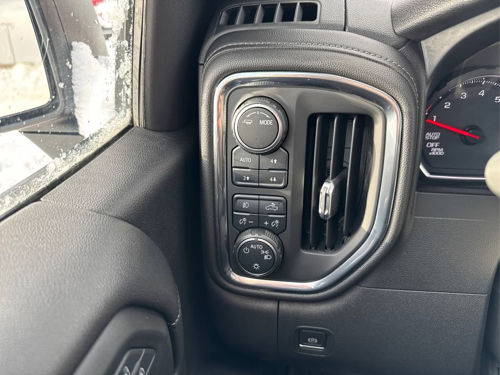 Used 2021 Chevrolet Silverado 1500 RST image 15