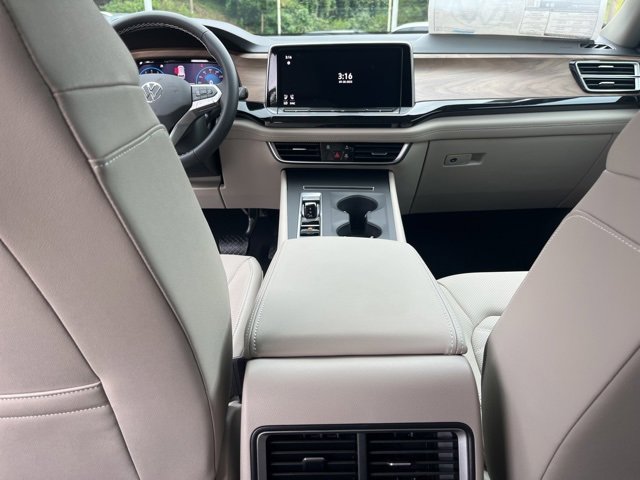 New 2026 Volkswagen Atlas SE image 17