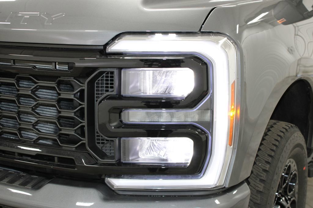 New 2026 Ford F250 XLT w/ XLT Premium Package image 12