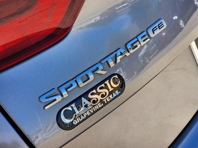 Used 2018 Kia Sportage LX image 9