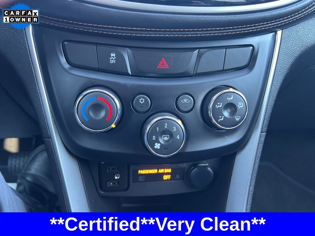 Used 2020 Chevrolet Trax LT w/ LT Convenience Package image 28
