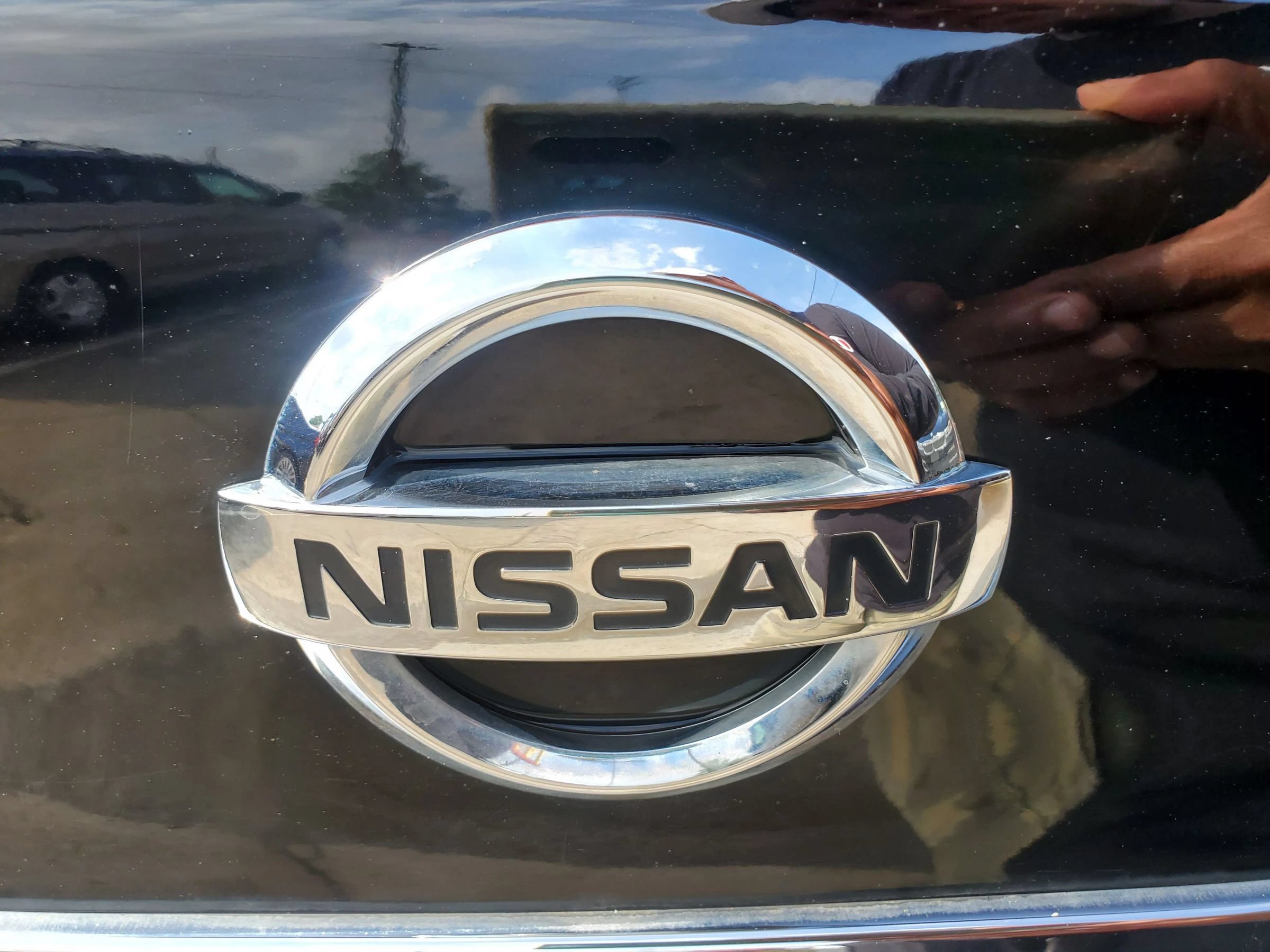 Used 2017 Nissan Sentra SR Turbo w/ SR Midnight Edition FWD image 12