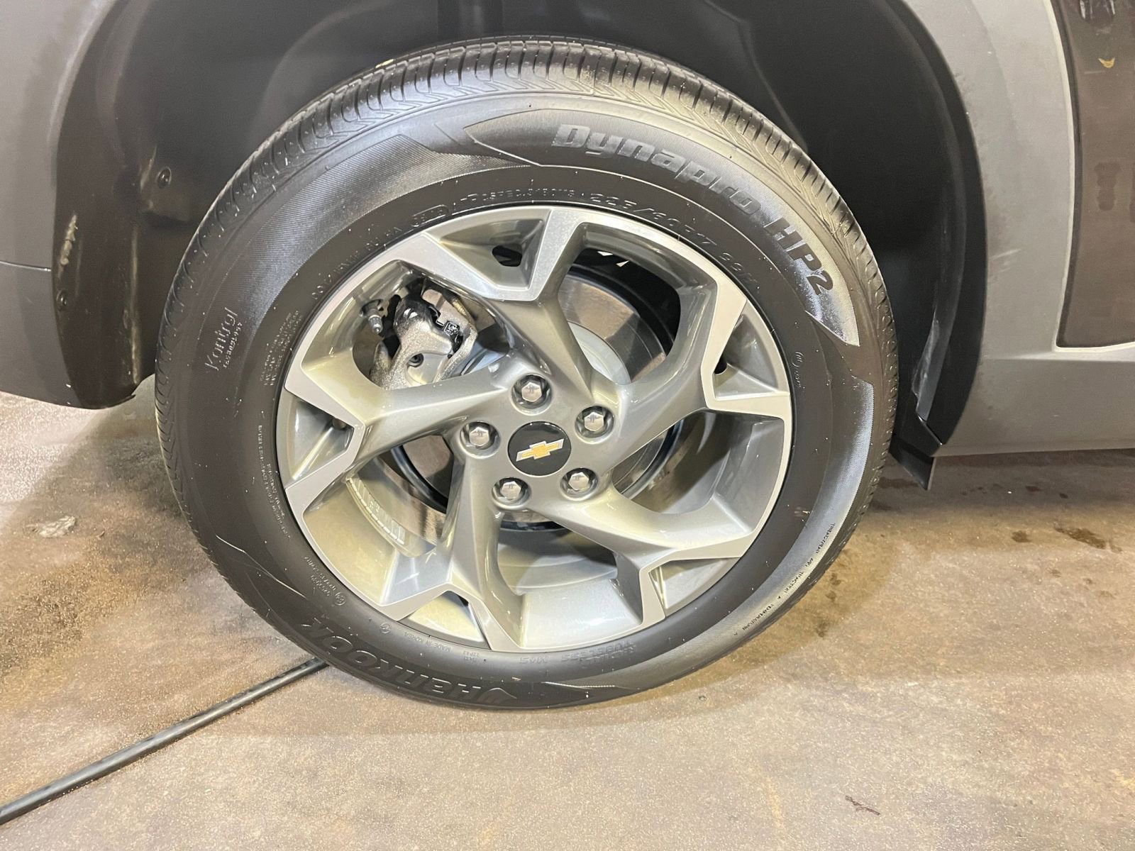 Used 2025 Chevrolet Trax LT w/ LT Convenience Package image 29