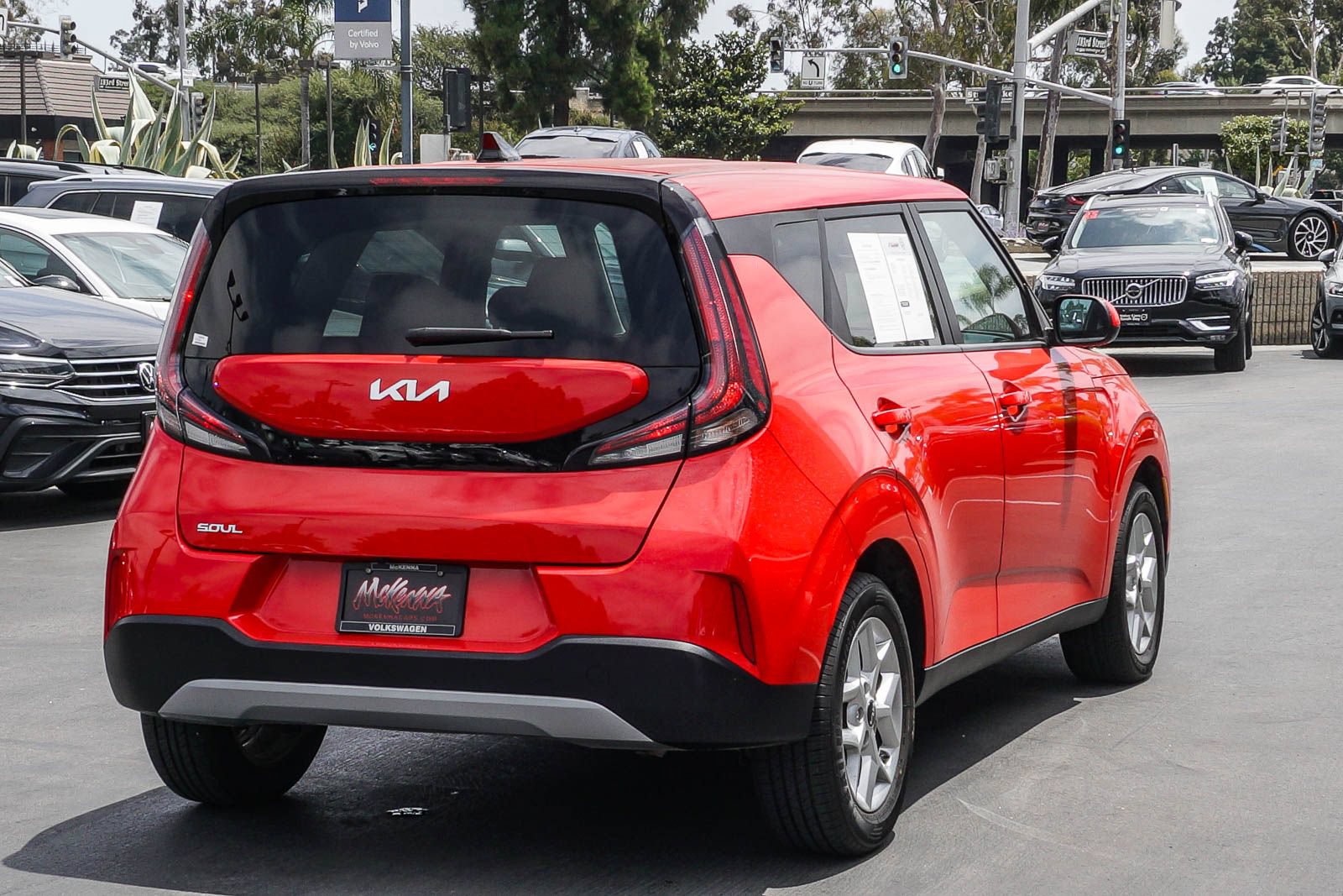 Used 2024 Kia Soul LX w/ Option Group 015 FWD image 6