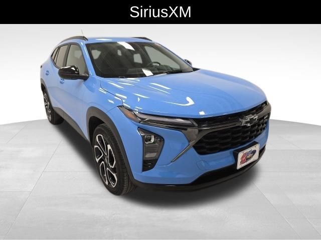 Certified 2024 Chevrolet Trax RS w/ Driver Confidence Package image 8