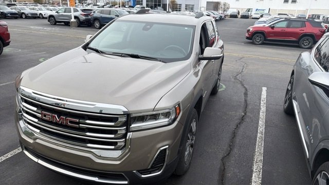 Used 2023 GMC Acadia SLE w/ Driver Convenience Package