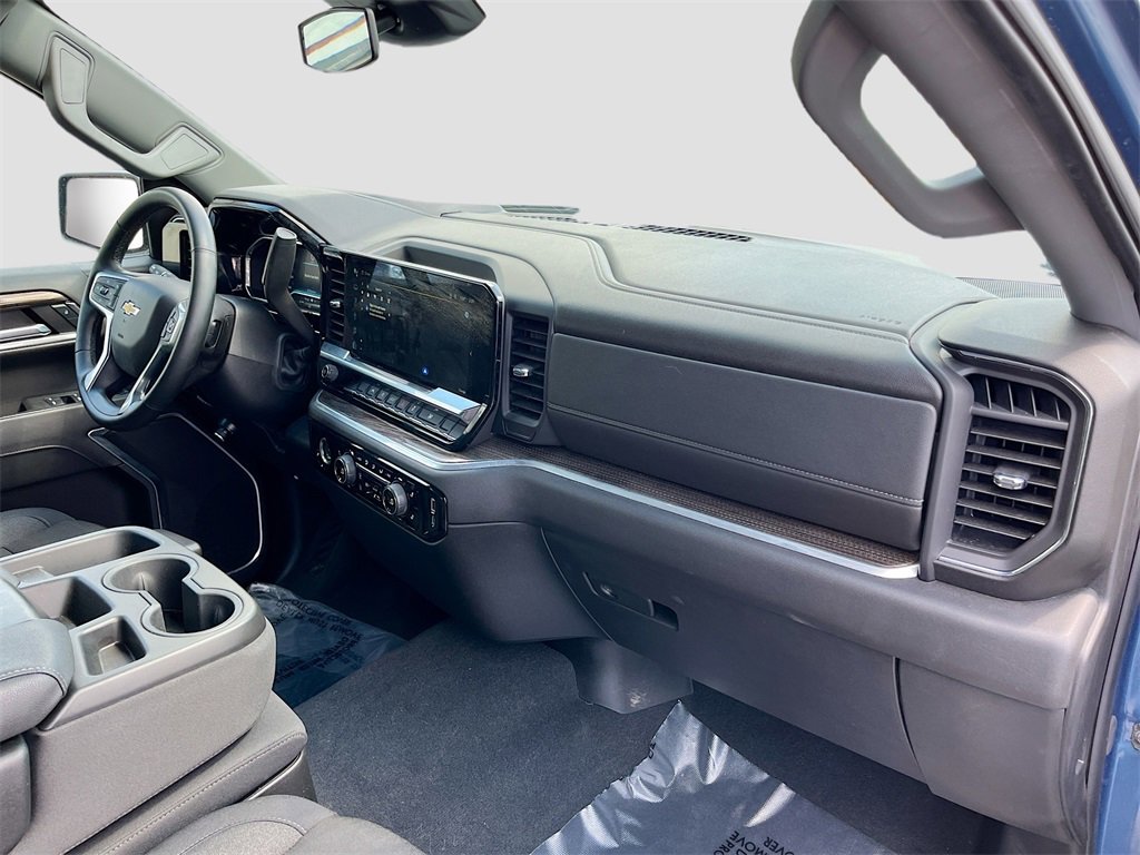 Used 2024 Chevrolet Silverado 1500 LT image 28