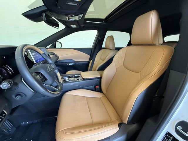 Used 2023 Lexus RX 350 Premium w/ Accessory Package AWD/4WD image 2