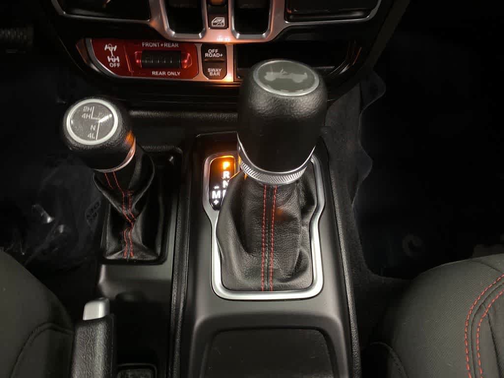 Used 2022 Jeep Wrangler Unlimited Rubicon AWD/4WD image 25