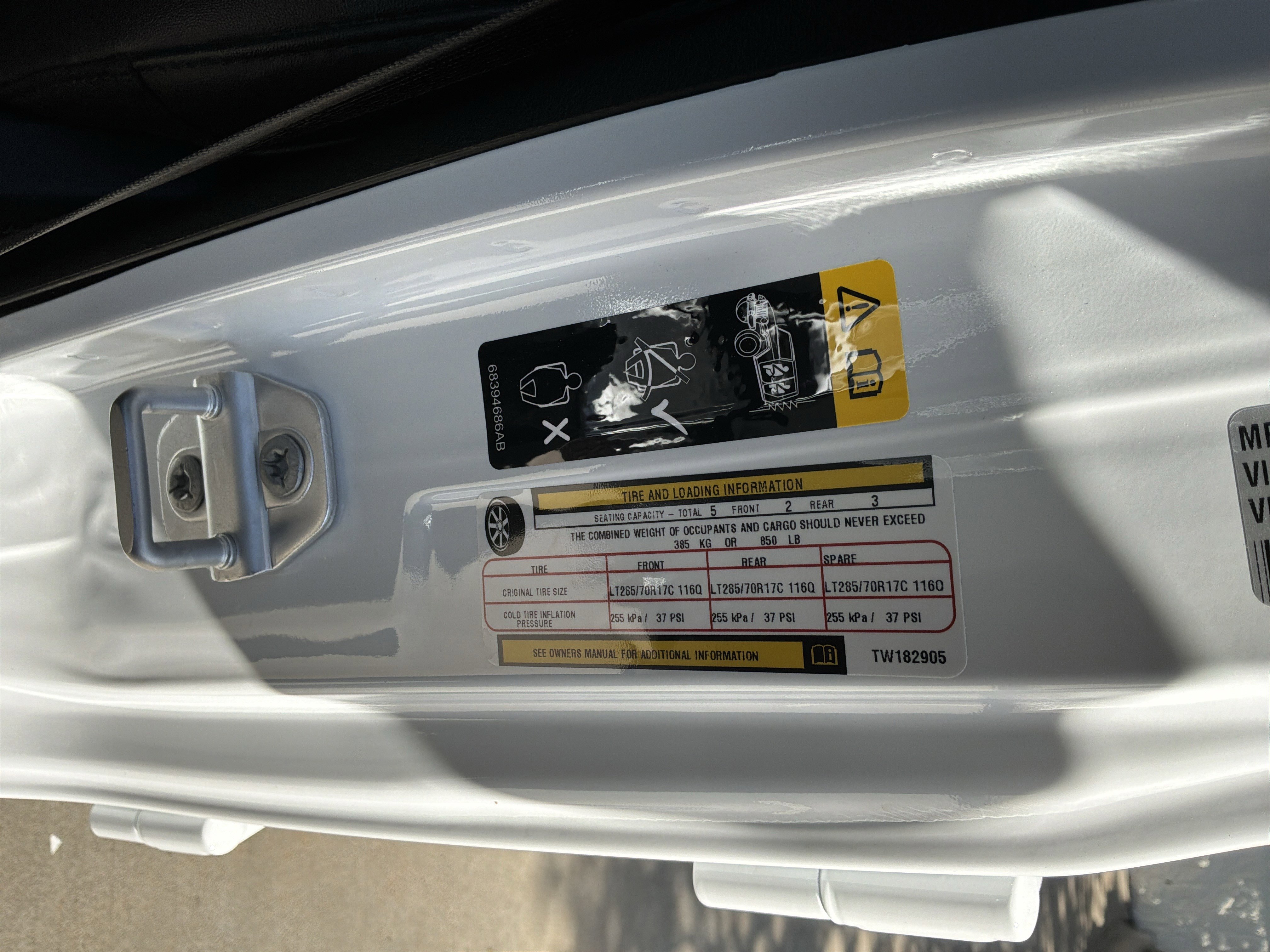 Used 2026 Jeep Wrangler Unlimited Rubicon w/ Safety Group AWD/4WD image 35