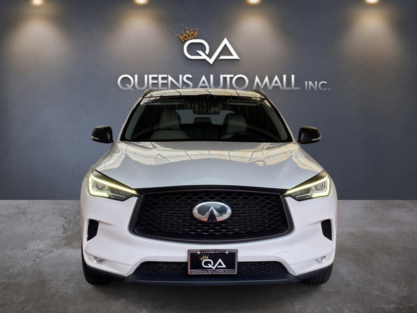 Used 2019 INFINITI QX50 Luxe AWD/4WD image 2