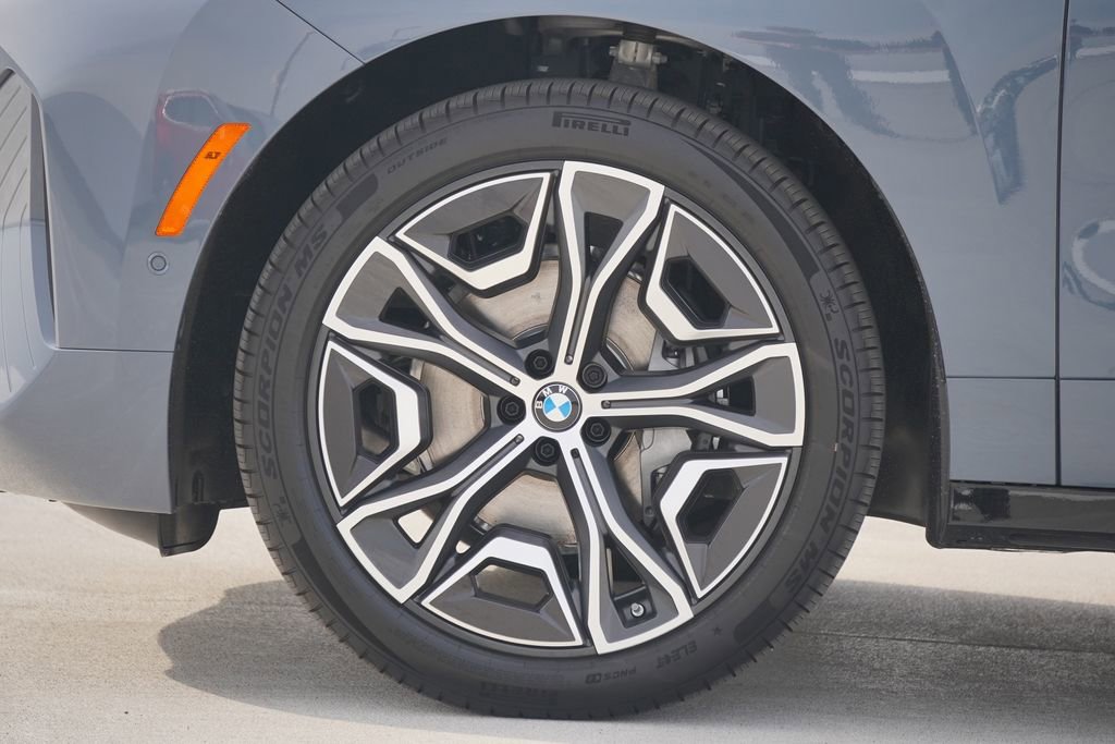 New 2026 BMW iX xDrive45 w/ Premium Package image 5